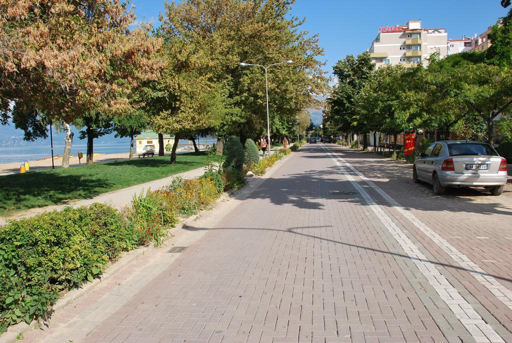 Lake View Pogradec Exteriör bild